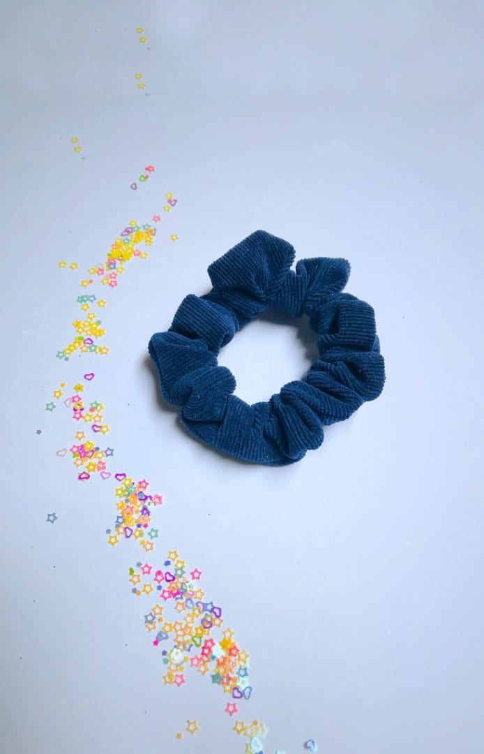 Soussou Scrunchy | Dark Blue Κοτλέ - Image 2