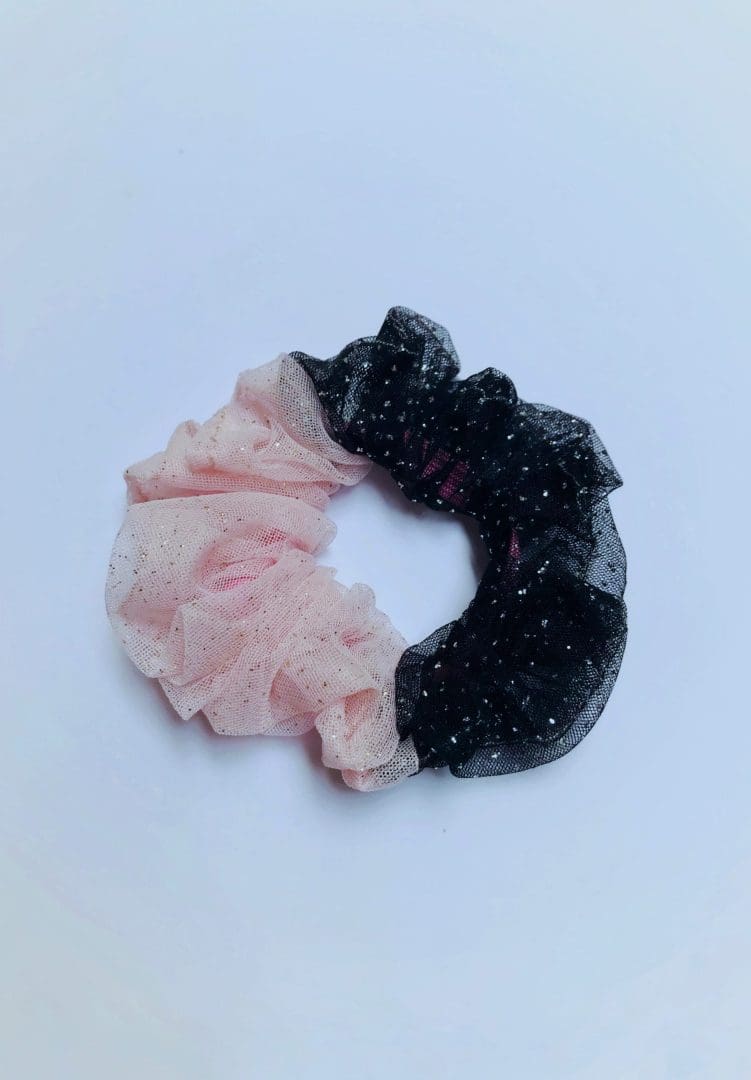 Soussou Scrunchy | Pink & Black Glitter - Image 2