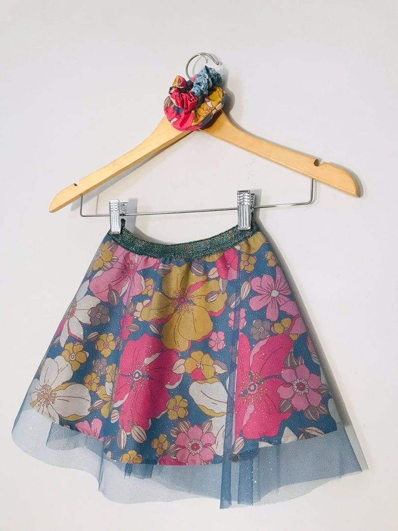 Φούστα Glitter Glam | Λουλούδια σε μπλε Φόντο - Image 4